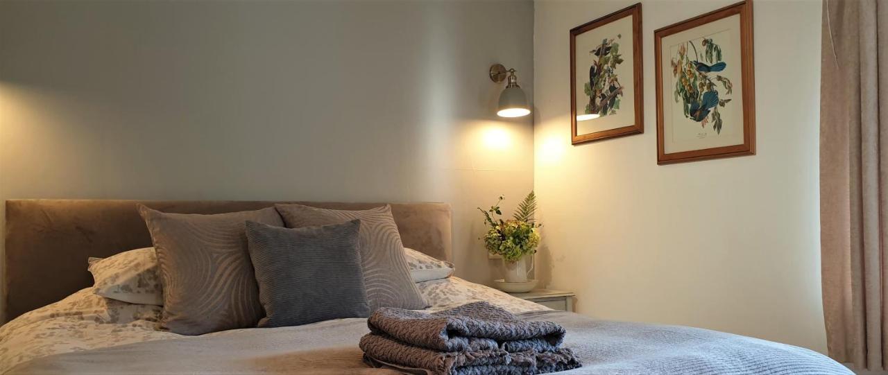 Rose Farm Bed & Breakfast โฮนิทัน ภายนอก รูปภาพ