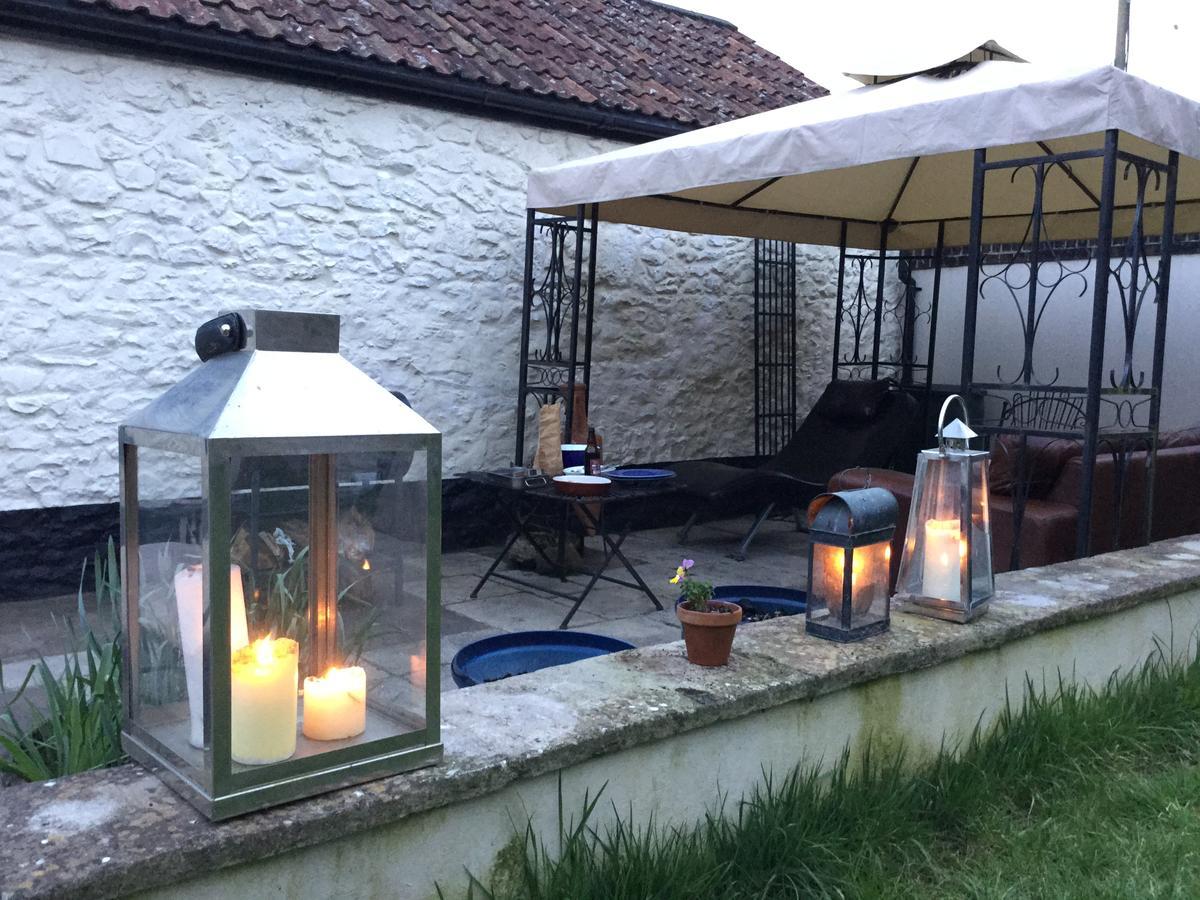 Rose Farm Bed & Breakfast โฮนิทัน ภายนอก รูปภาพ